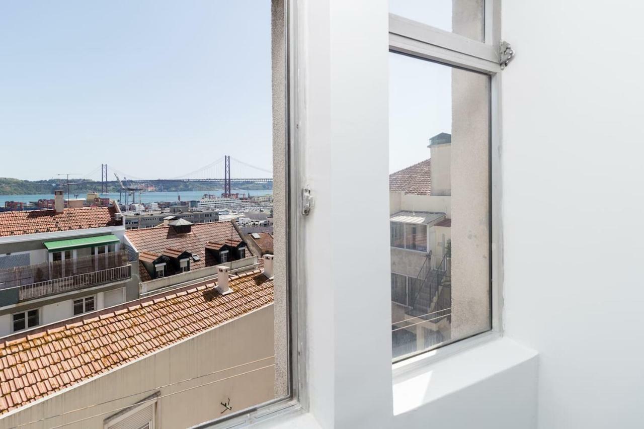 Ola Lisbon - Lapa With Panoramic View II Apartment Exterior photo